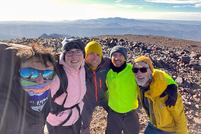 2 Days 1 Night Hike Mount Toubkal Tour - Day 1: the 5-hour climb toward 3207m and lunch where the air changes