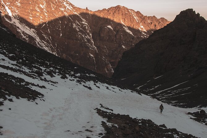 2 Days 1 Night Hike Mount Toubkal Tour - Day 2: 4:30am breakfast and the 3-hour push to the top