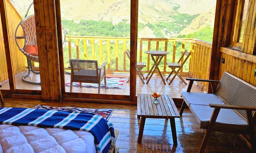 2 Days Desert Agafay and Atlas Mountains Trek From Marrakech - Berber village visits and mountain meals that slow the pace