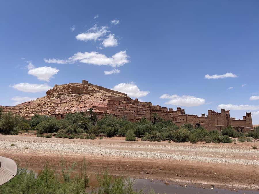 3 Days - 2 Nights Desert Tour From Marrakech with Camel Ride - Food in the dunes and what it means for your comfort