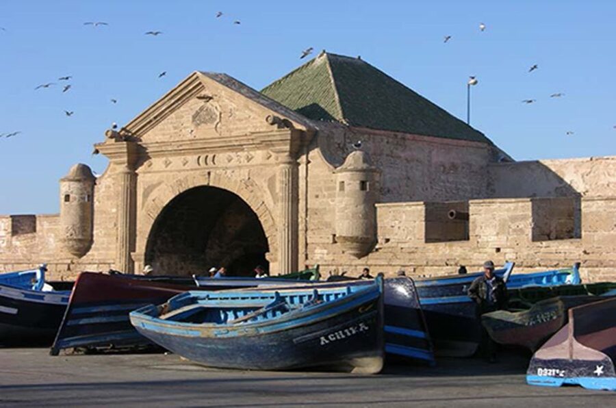 Agadir: Essaouira Guided Day Trip - Wandering the fortified Medina: how to enjoy it without getting lost