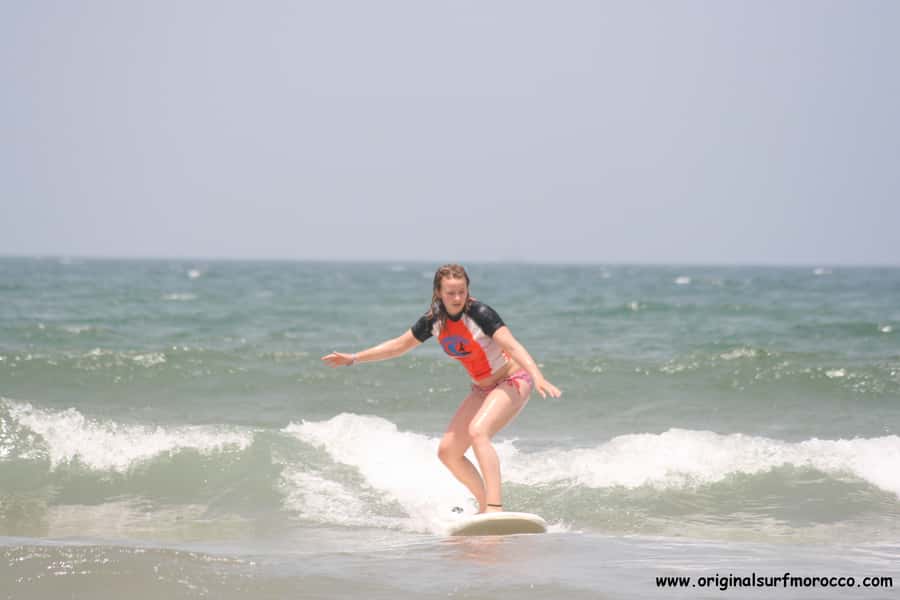 Agadir: Taghazout Beach Surf Lesson with Lunch and Transfer - Lunch on the beach: what’s included and how to plan your day
