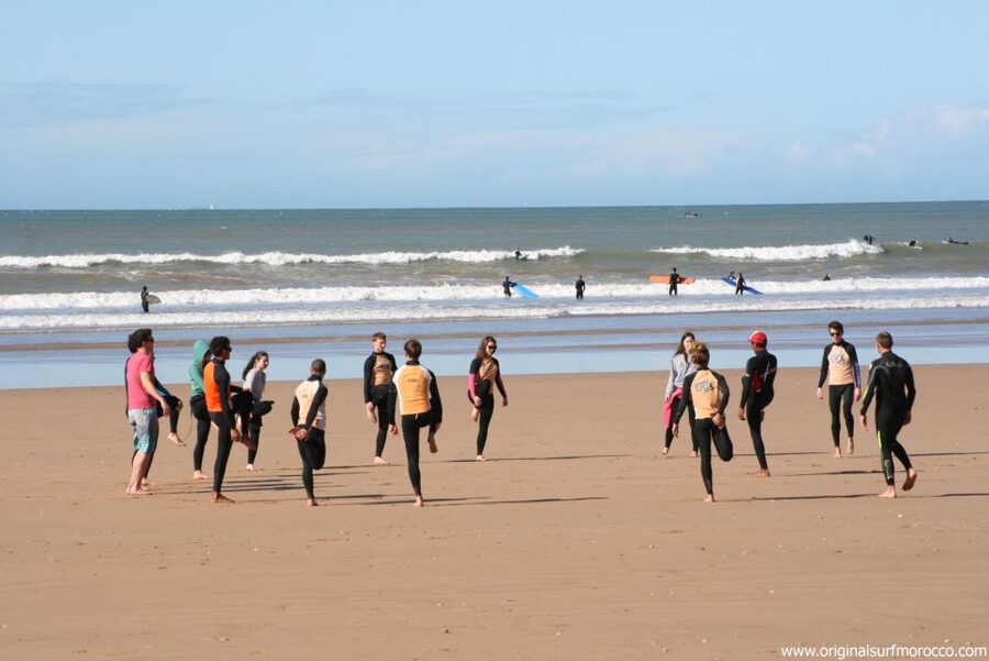 Agadir: Taghazout Beach Surf Lesson with Lunch and Transfer - Instructors, language, and the small-group edge