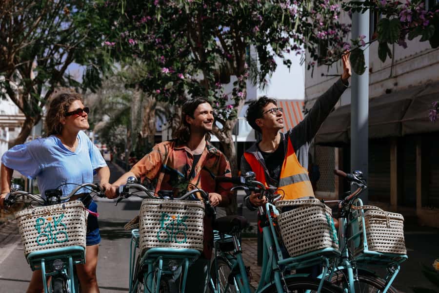 Agadir: Unleash Your Adventure with Electric Bicycles! - Mohamed V Mosque and the Main Post Office: A Clean Start With Context