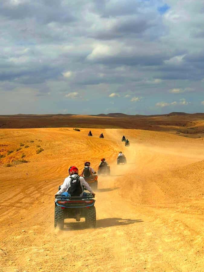 Agafay tour Quade Bike, Sunset and Romantic Dinner Show - Berber Cooperative Tea and Argan Oil: A Short Stop With a Real Point