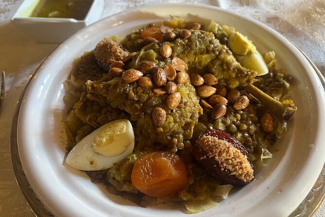 Casablanca City Night Tour and Traditional Moroccan Dinner - Mohammed V Square and Twin Center: the city’s two faces