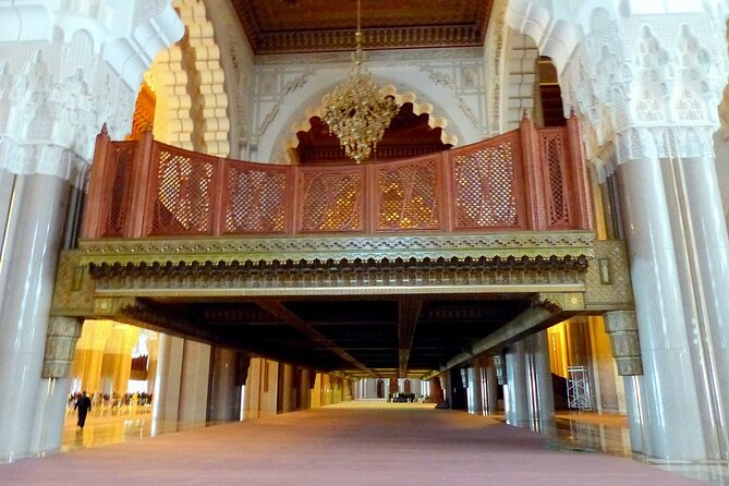 Casablanca City Tour with Hassan II mosque ticket - Central Marketplace and Artisanat Marocain, Shopping Time That Feels Local