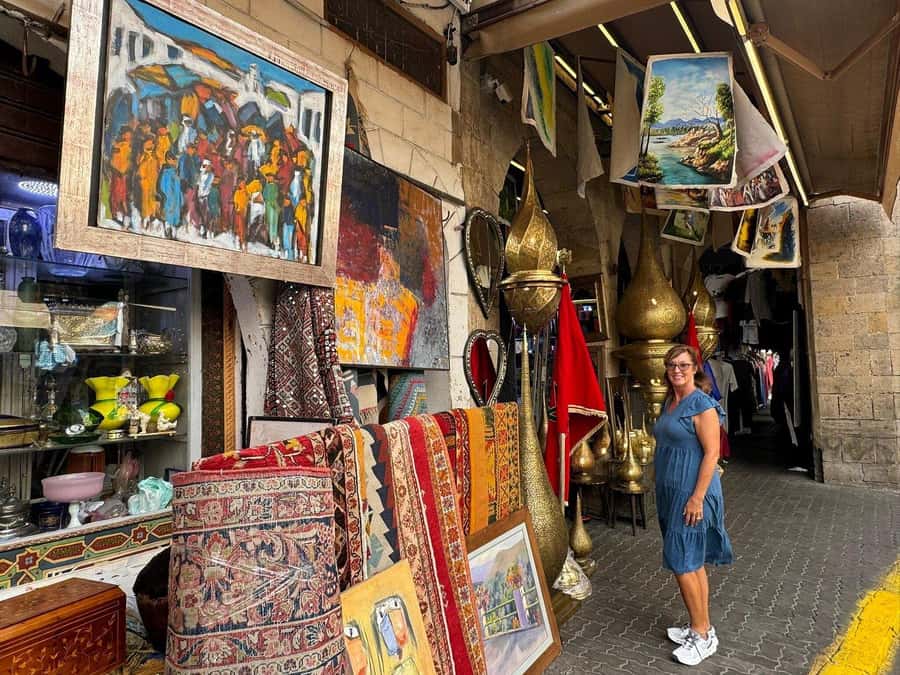 Casablanca City Tour with Hotel Pickup and drop off - Price and Logistics, What Your $34 Really Buys