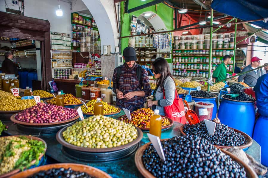 Casablanca Cultural Tour: Medina, Views & Local Delights - Mohammed V Square, Sacred Heart Cathedral, and Pigeon Square