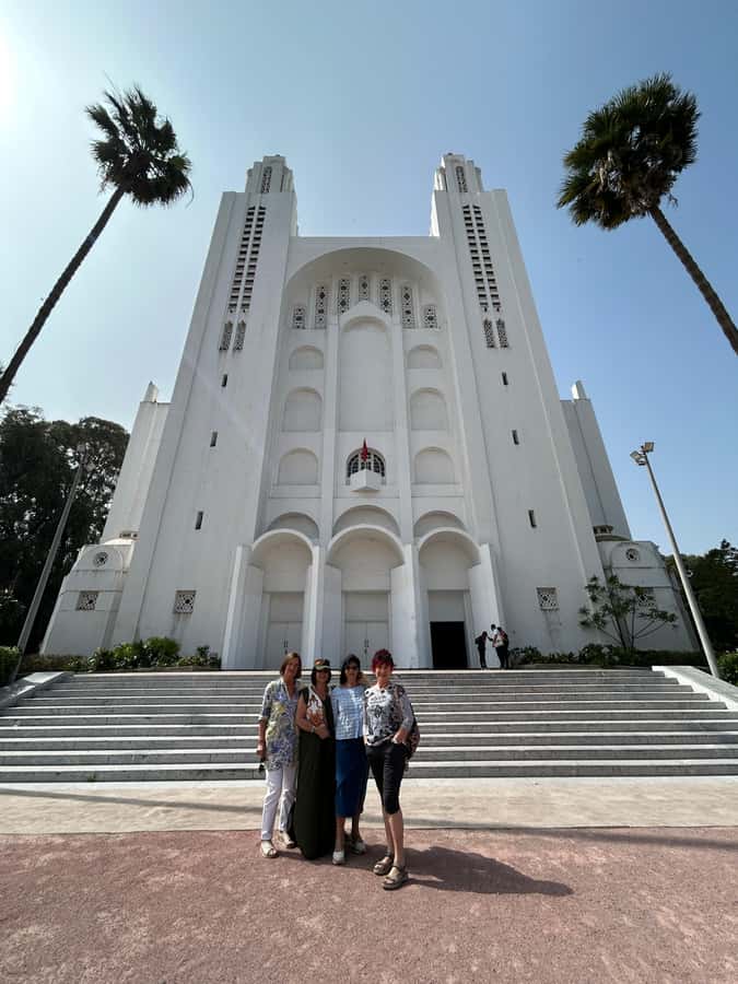 Casablanca Day Tour from Marrakech and Big Mosque Visit - What to bring, what to wear, and what to skip