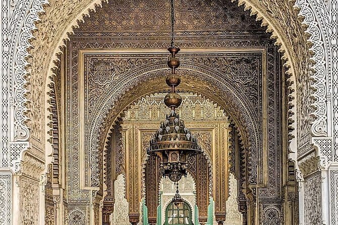 Casablanca: Hassan II Mosque & City Highlights Tour - Central Market and souks: how shopping time works here