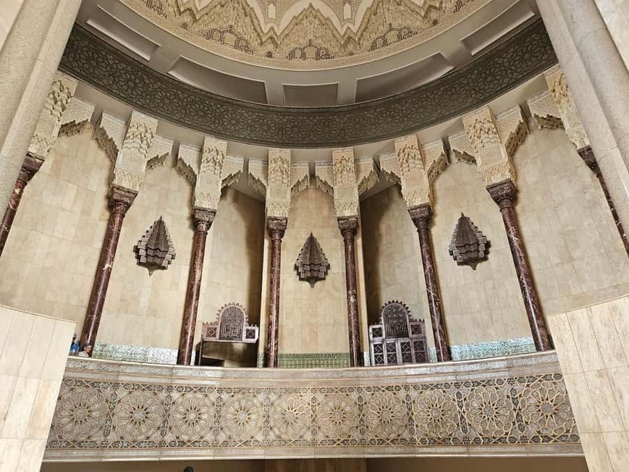 Casablanca: Hassan II Mosque & City Highlights Tour - United Nations Square and Central Marketplace: City Landmarks, Then Street Food Energy
