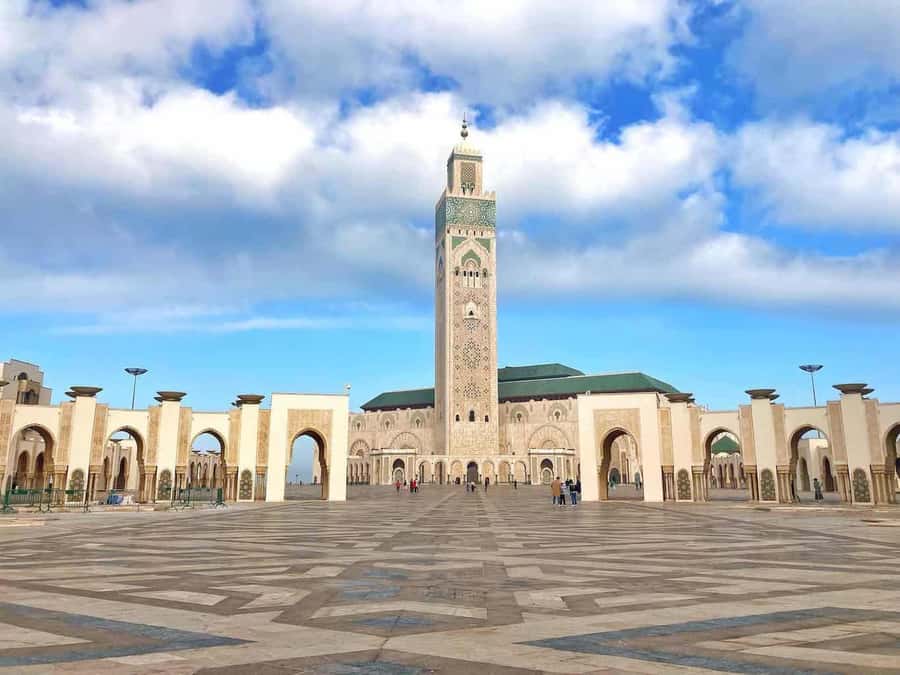 Casablanca: Hassan II Mosque Guided Tour with Entry Ticket - Guides and service quality, from Mahdi and Dino to Mariem