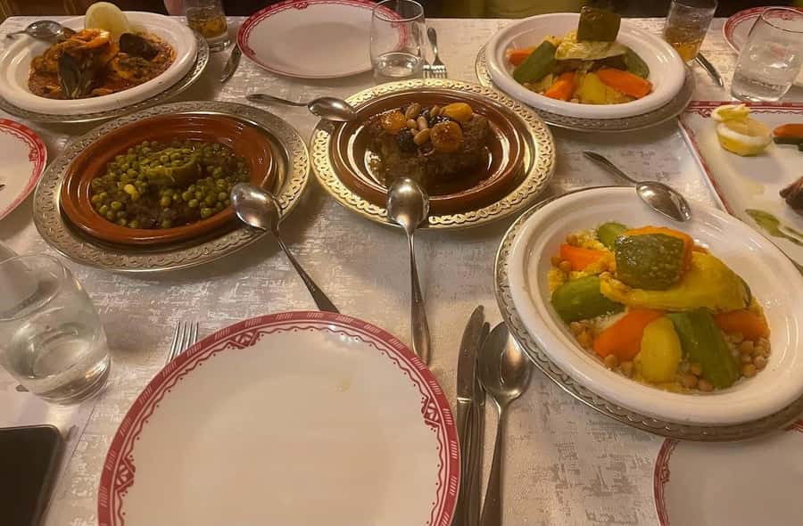 Casablanca: Layover Sightseeing Tour with Airport Transfer - Ain Diab Corniche and the Seaside Side of Casablanca