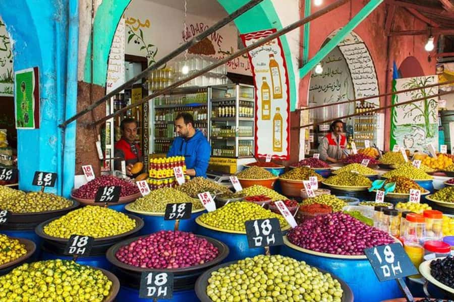 Casablanca: Layover Sightseeing Tour with Airport Transfer - Hubous and Tea Time: French-Period Neighborhood Meets Shopping