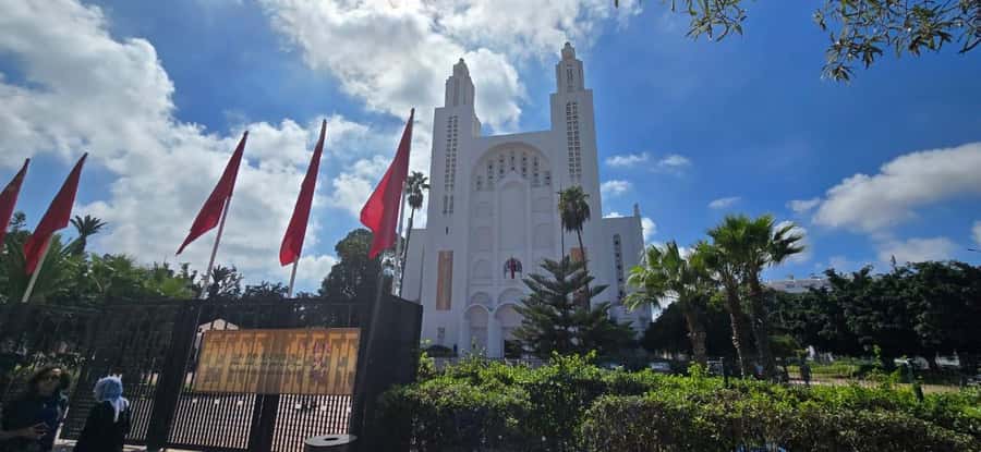 Casablanca: Private or Group Tour - Anfa Residential Quarter and the Mosque View: A Scenic Bonus