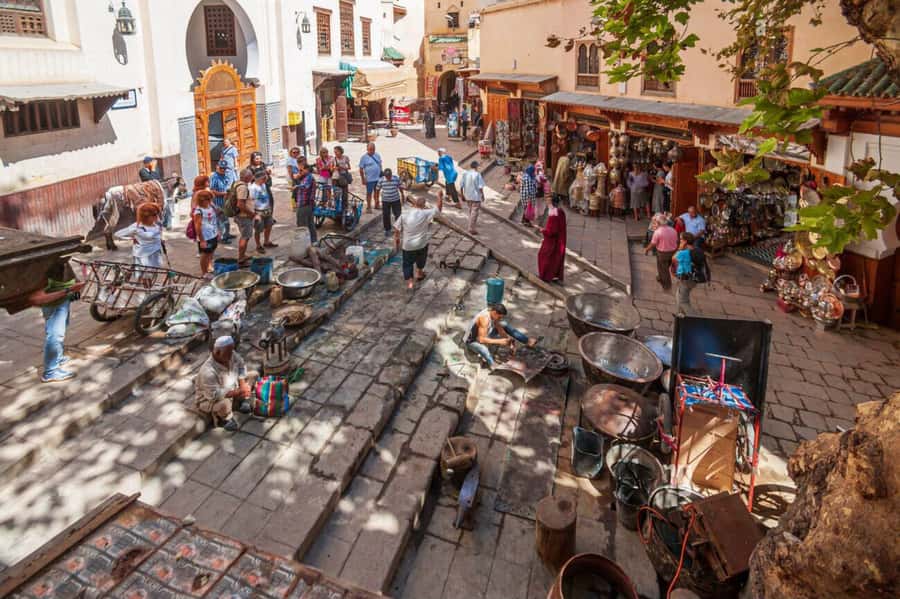 Casablanca to Fez: Scenic & Historical Day Trip with Lunch - The Mellah and Ibn Danan Synagogue: A Different Side of Fez