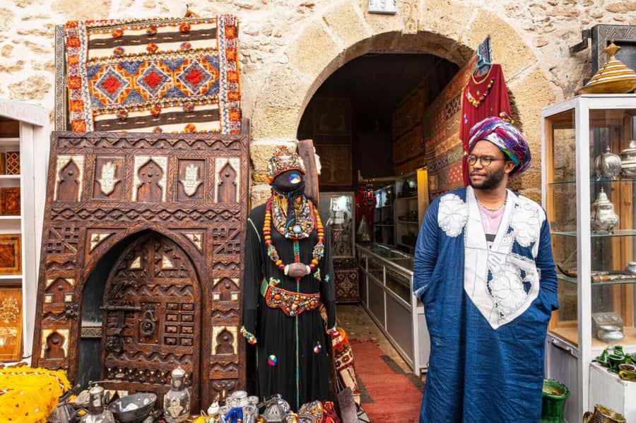 Casablanca: Traditional Souks Shopping Private Tour - Casablanca Hotel Pickup and the A/C Ride With WiFi