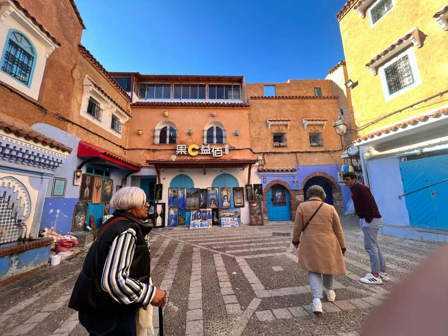 Chefchaouen: Hidden Gems Guided Tour with Mint Tea - Market Walk and Swika: Arts and Crafts Shopping Without the Guesswork
