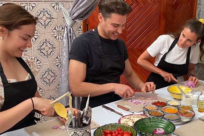 Cooking class with Yassine & Mom - Picking Your Main Course, and Building the Rest Around It