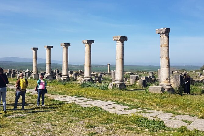 Day Tour to Volubilis & Meknes from Fes - Sidi Chahed Dam Viewpoint: A 10-Minute Stretch and Photo Stop