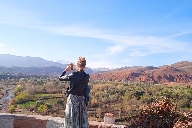De Marrakech: Visite des montagnes de l'Atlas avec un guide - Price, Comfort, and What to Pack for a Steep Day