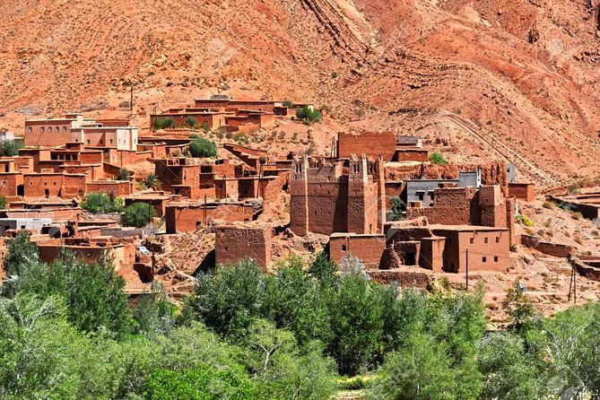 Desert Odyssey: A 2-Day Journey from Marrakech to Zagora - Tamnougalt Kasbah at Agdez: A Quick Fortified Stop