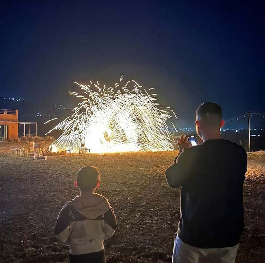 DINNER IN AGAFAY DESERT UNDER THE STARS WITH SHOW AND CAMELS - What to wear and bring for this kind of evening