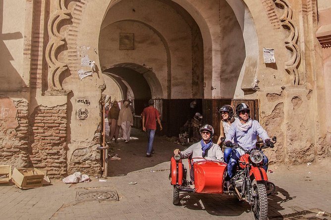 Essential Ride by sidecar (Marrakech off the beaten path) 1h30 - Where to meet and where the tour ends