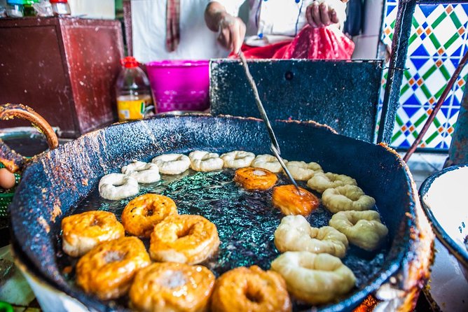 Evening Marrakech: Gastronomic and Market Tour Inside the Medina - Price and value: what $46.08 buys you in a small group