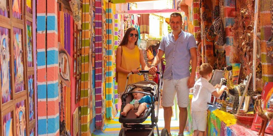 Exclusive Fez Medina Walking Tour with a local Guide - Zaouia of Moulay Idriss II, a place with spiritual gravity