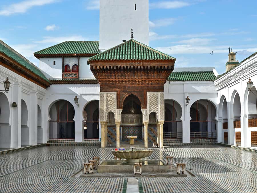 Fes: Royal Palace, Madrasa, Tannery & Souks and Medina Tour - Mellah and the Old Medina Lanes: Where You Learn the City’s Layers
