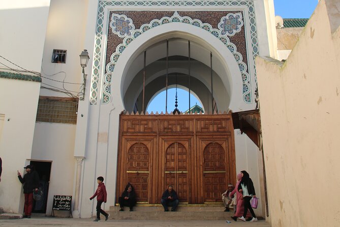 Fes wonders - Museo Nejjarine: woodwork storytelling you can connect to today