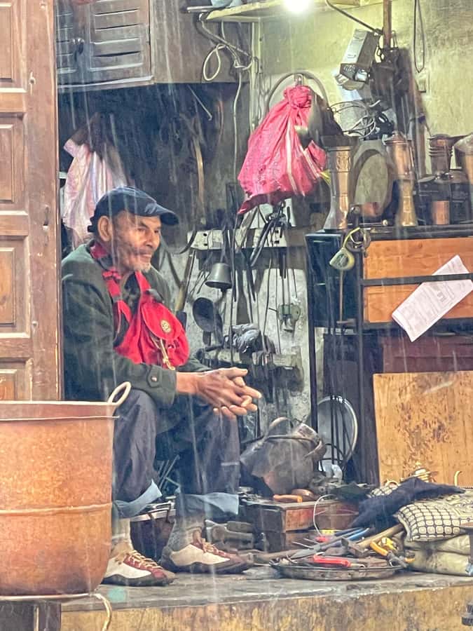 Friend tour guide to Fes Medina private walking tour - Your 3 Hours in the Old Town, What the Walking Really Feels Like