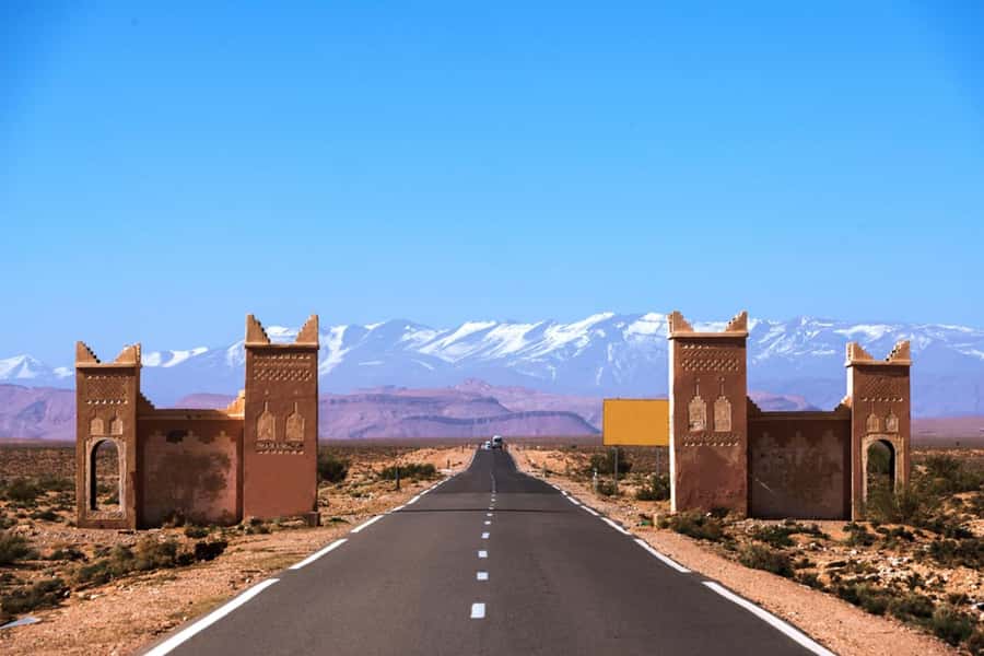 From Agadir: 3-Day Desert Tour to Marrakech - Practical tips to make the car hours feel tolerable