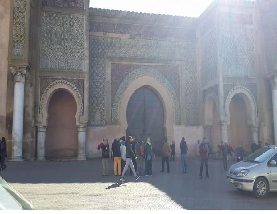 From Fez: Volubilis Moulay Idriss and Meknes Day Trip - Meknes medina: 17th-century gates and Spanish-Moorish details
