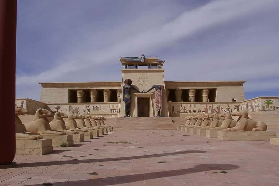 From Marrakech: 2-Day Sahara Tour to Zagora & Ait Ben Haddou - Draa Valley along the way: where the countryside turns into story