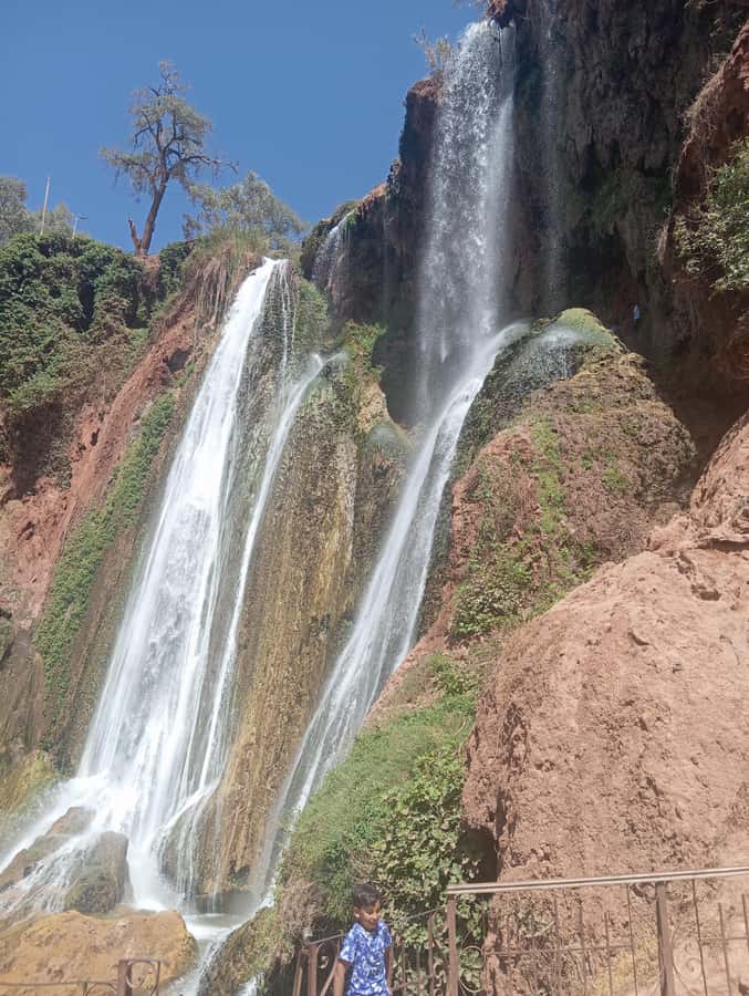 From Marrakech: Day Tour to Ouzoud Waterfalls - Arriving at Ouzoud: first views, olive groves, and monkey etiquette