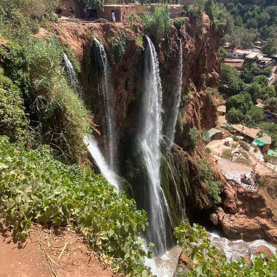 From Marrakech: Ouzoud Waterfalls Guided Tour and Boat Ride - Food at Ouzoud: how to handle the tajine moment
