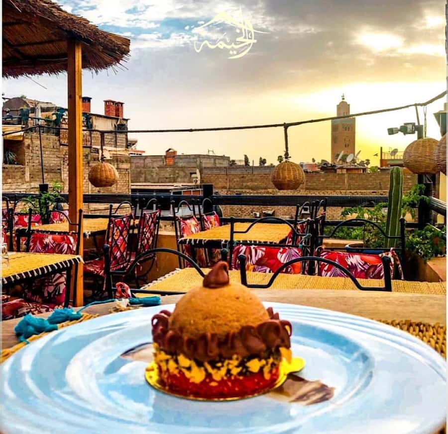 From Marrakech: Rooftop Dinner & Romantic Medina Views - The dinner show: what you actually eat
