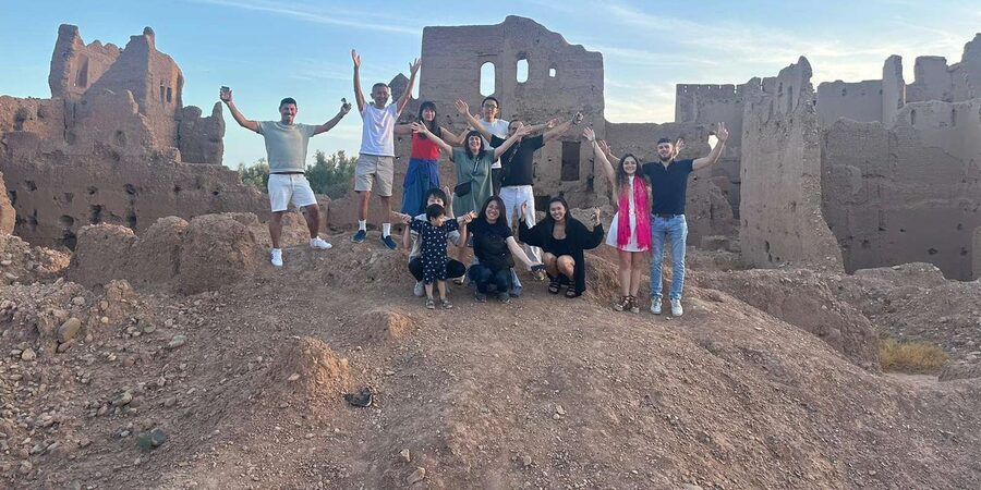 From Marrakech to Fes 4-Day Merzouga Sahara Desert Adventure - Logistics that affect your comfort: group size, walking time, and timing