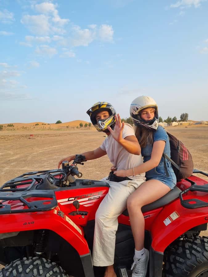 From Marrakech to Merzouga Erg Chebbi: 4-Day Desert Tour - Day 2: Todra Gorge, Tinghir culture stops, and the road into Merzouga