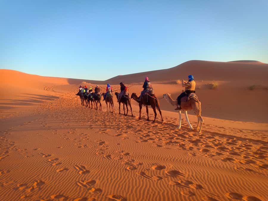 From Marrakech to Merzouga Erg Chebbi: 4-Day Desert Tour - Day 1: Marrakech, the Atlas drive, and Ait Ben Haddou that feels real