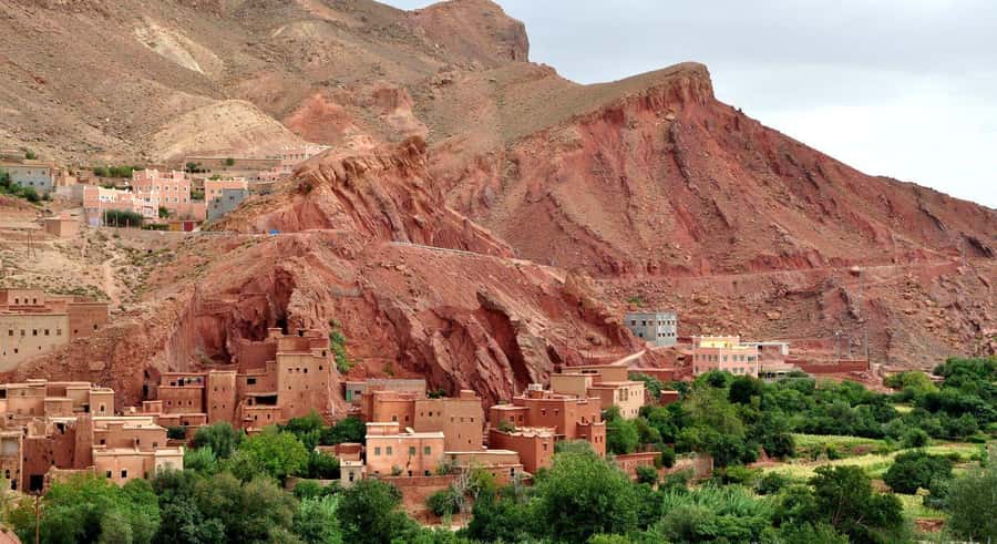 From Marrakesh: 4-Day Private Atlas Mountains & Desert Tour - Merzouga and Erg Chebbi, the camel ride and the desert camp night