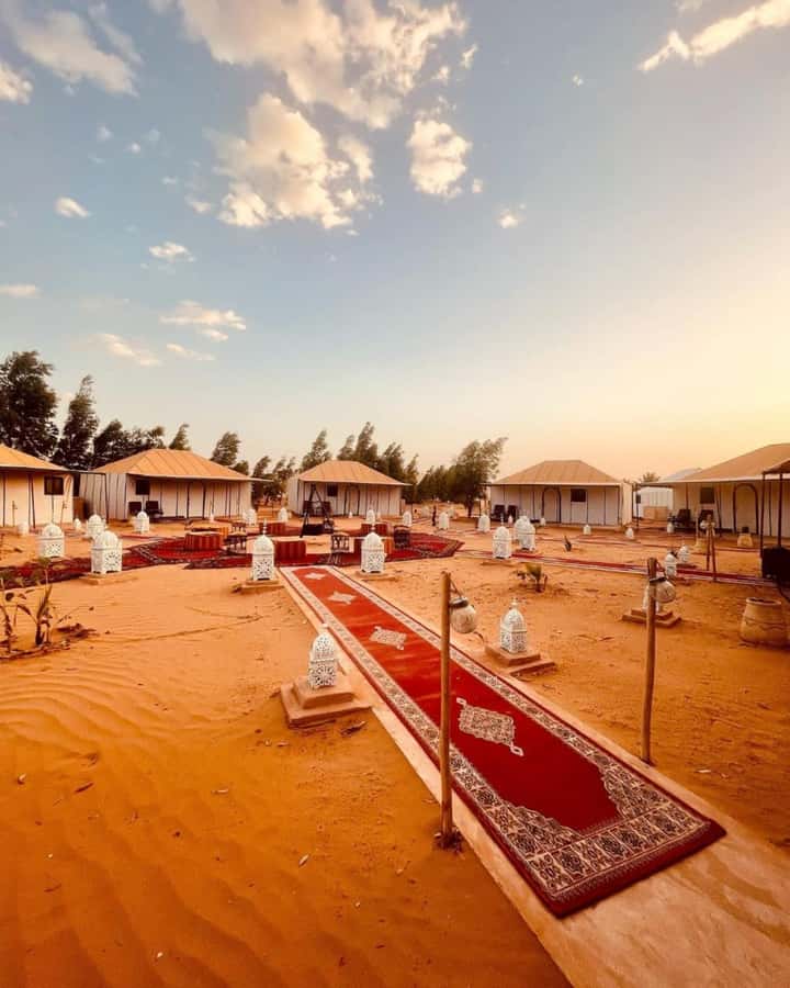 From Merzouga: Overnight Camel Trek over Erg Chebbi Dunes - From Hotel Kasbah Mohayut to the camel park by Jeep