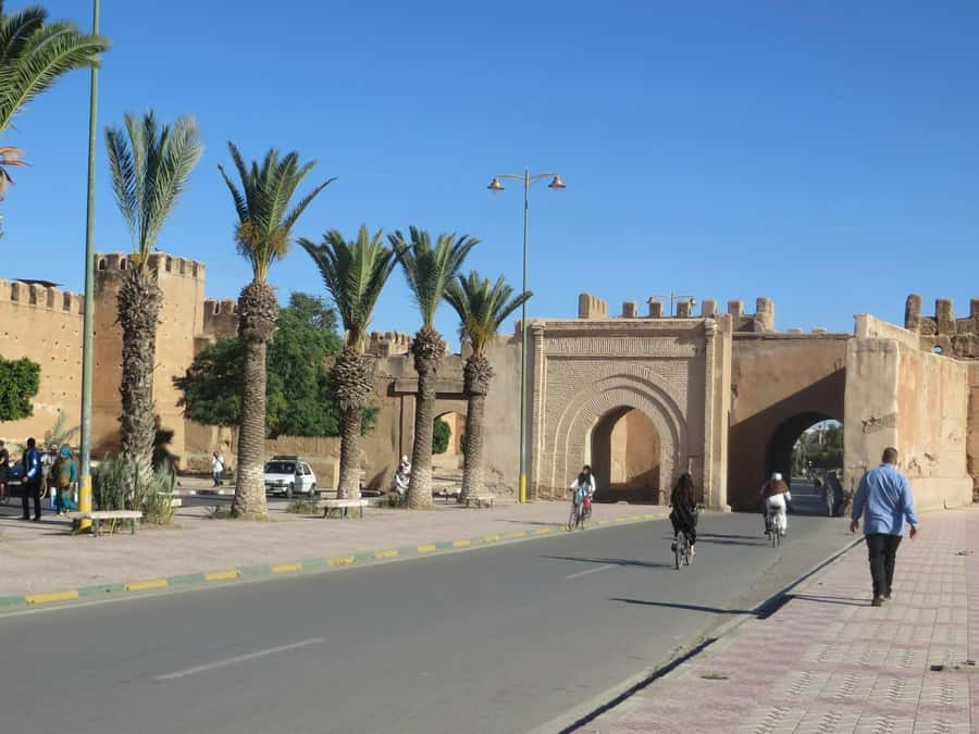 From Taghazout/Agadir: Taroudant and Tiout Day Trip & Tajine - Tajine lunch and mint tea, what makes the food stop a highlight