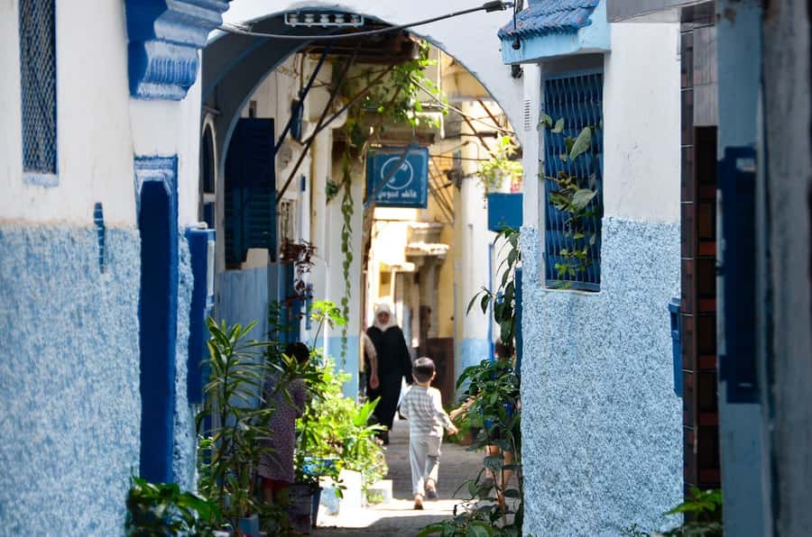 From Tangier: Day Trip to Chefchaouen and Akchour Waterfalls - What makes the guide teams matter, and why names show up in reviews