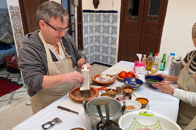 Half-Day Cooking Class with Local Chef Laila in Marrakech - Getting Oriented at 3 Rue Riad Zitoun el Jdid and Building Your Menu