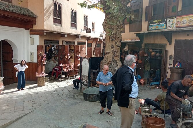 Half-Day Guided Tour in Fes - Entering the Medina at 10:00, and Why That Timing Helps