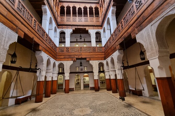 Half-Day Private Guided Walking Tour Of Fez Medina - Zaouia of Moulay Idriss II: important, but non-Muslims have limits